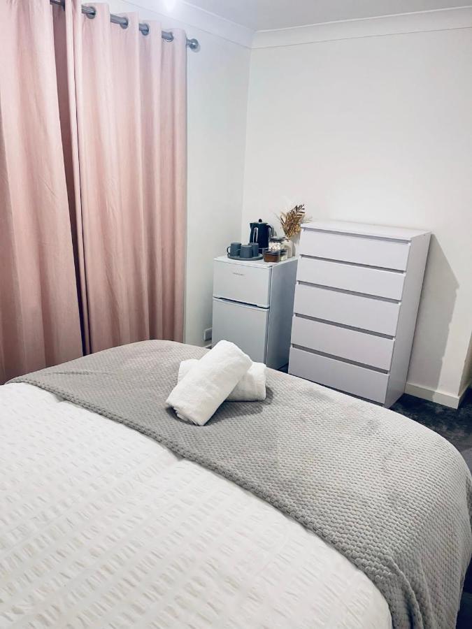 Family Room Close Бристол Екстериор снимка